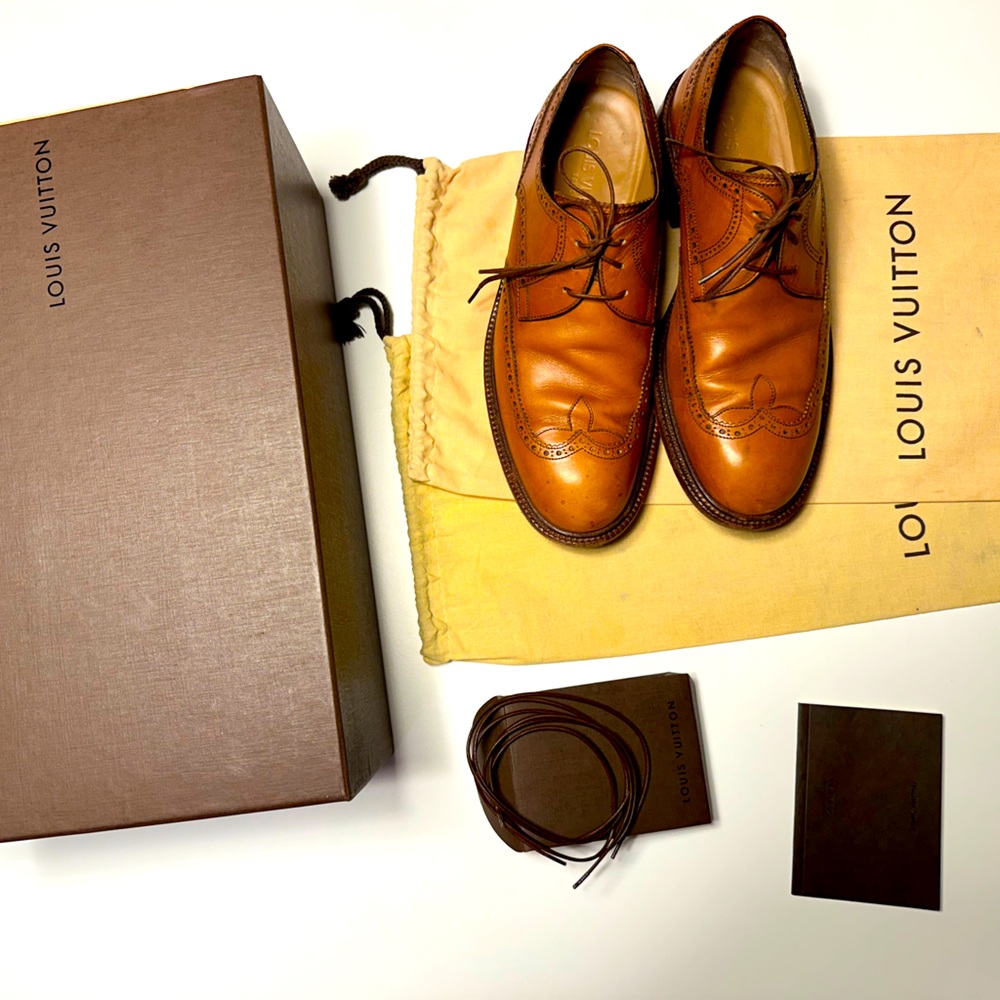 Louis Vuitton size 6 luxury dress shoes